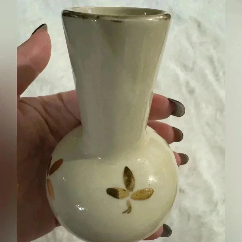 Vintage MCM Ceramic Cream & Gold Floral Handpainted Small Vase 70’s 80’s Fun
